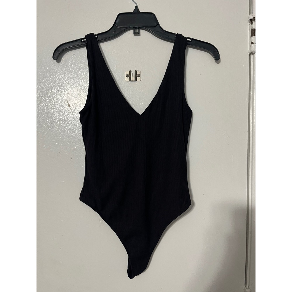 House of Harlow 1960 Womens Ribbed V Neck Thong Bodysuit Black Size Small